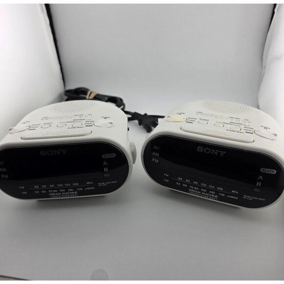 Sony Dream Machine ICF-C318 White‎ Plastic Digital AM/FM Dual Alarm Clock Radio - Picture 10 of 10
